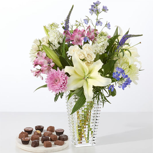 Winter Celebration Bouquet –  Buckeye Flowers, Marysville OH