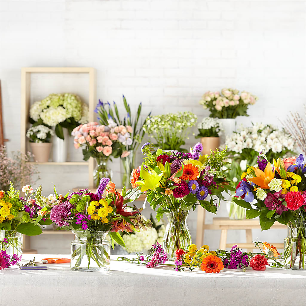 Bold & Bright – A Florist Original –  Buckeye Flowers, Marysville OH