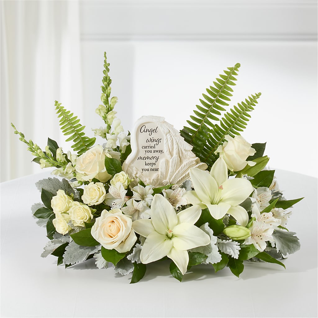 Holding You Close Arrangement –  Buckeye Flowers, Marysville OH