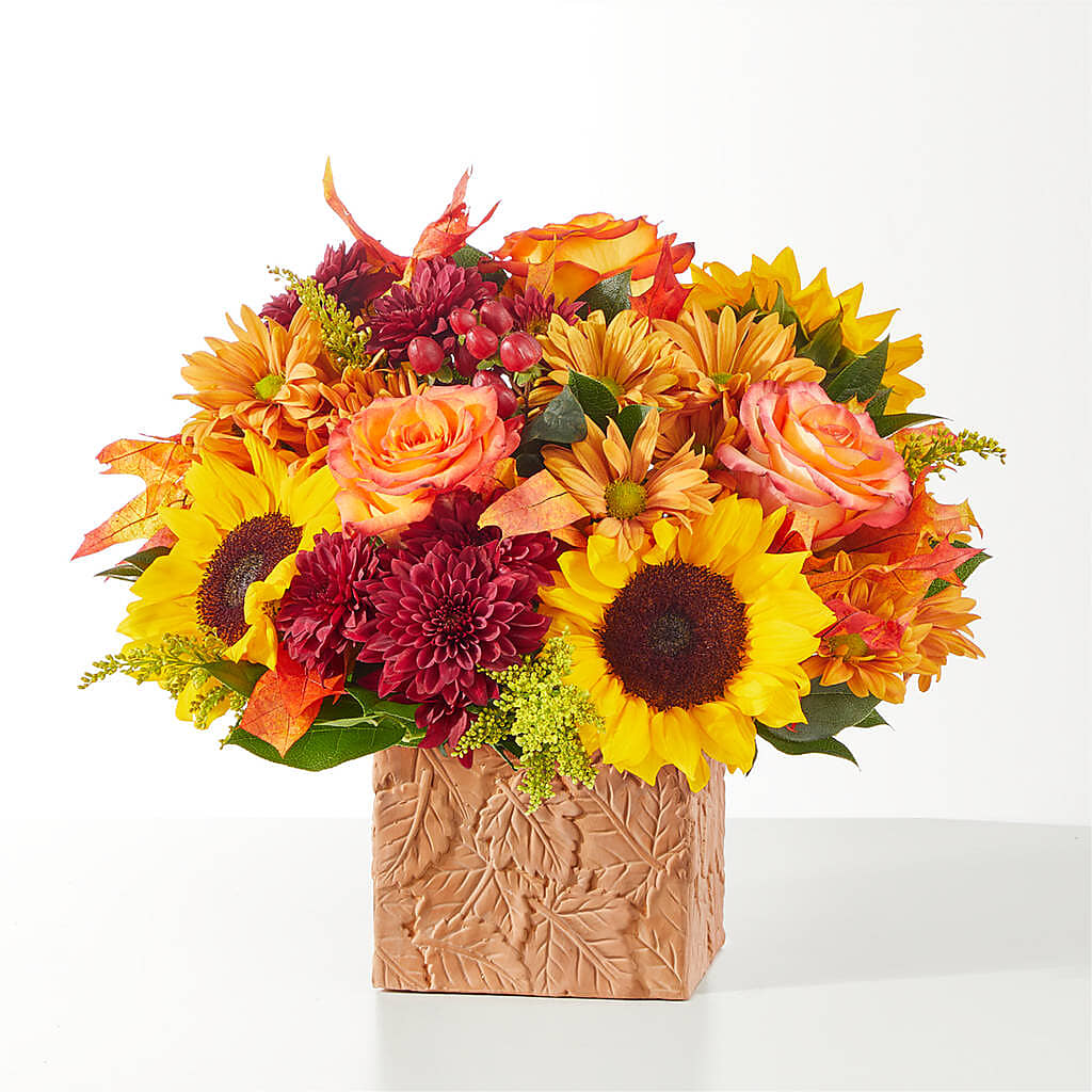 The Outdoors Bouquet –  Buckeye Flowers, Marysville OH