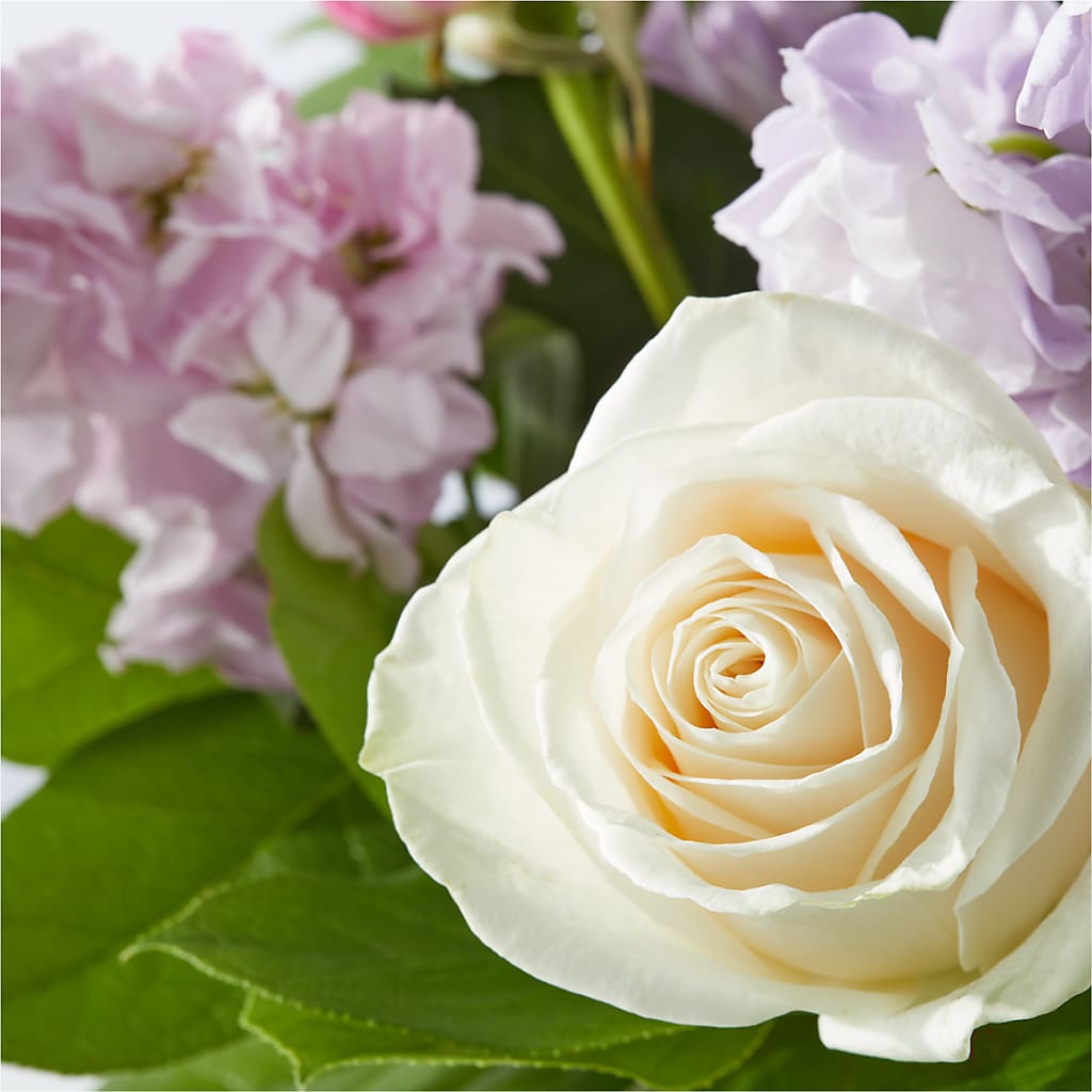 Springtime Spritz Bouquet –  Buckeye Flowers, Marysville OH