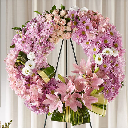 Gift of Warmth Wreath –  Buckeye Flowers, Marysville OH
