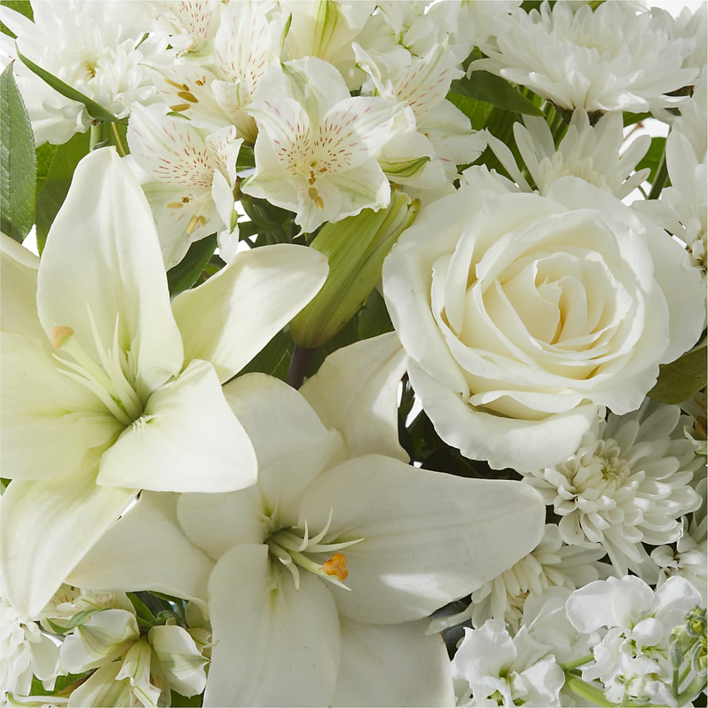 Peaceful Reflections Arrangement –  Buckeye Flowers, Marysville OH