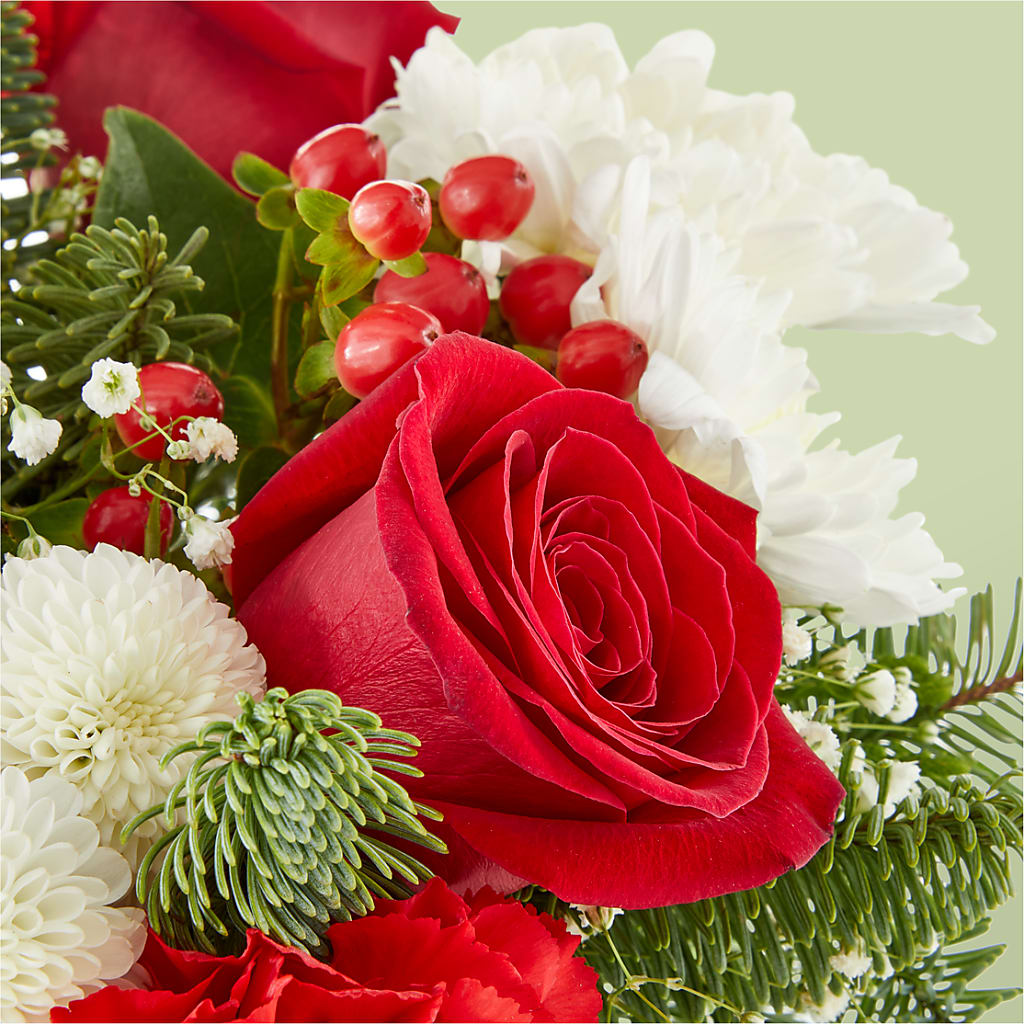 Chance of Flurries Bouquet –  Buckeye Flowers, Marysville OH