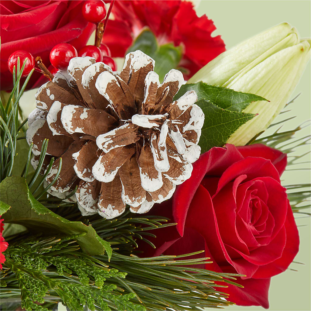 Glistening Icicles Bouquet –  Buckeye Flowers, Marysville OH
