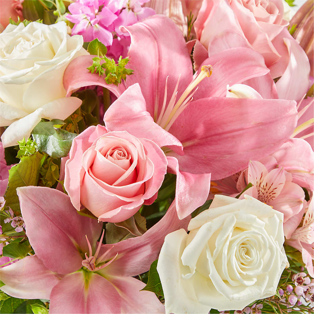 Ethereal Beauty Bouquet –  Buckeye Flowers, Marysville OH
