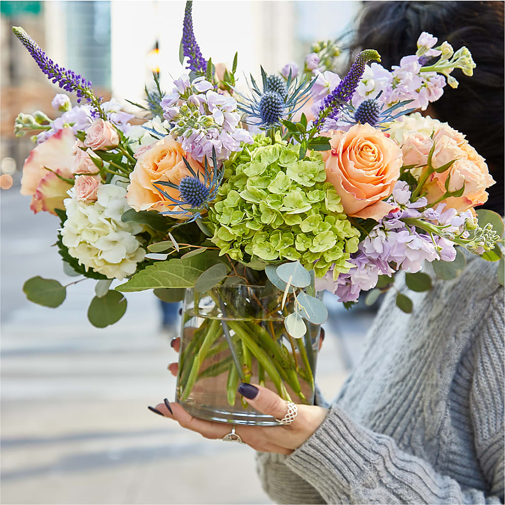 Porch Swing Bouquet –  Buckeye Flowers, Marysville OH