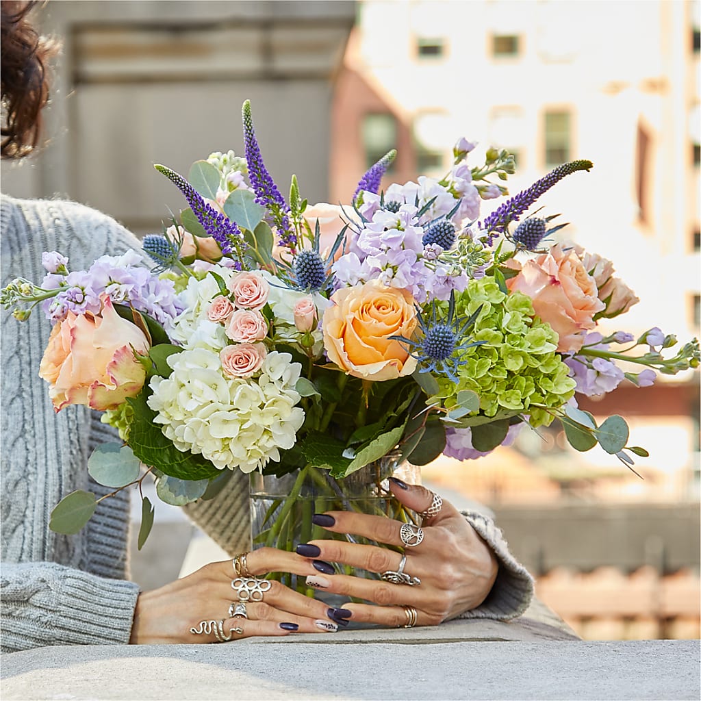 Porch Swing Bouquet –  Buckeye Flowers, Marysville OH