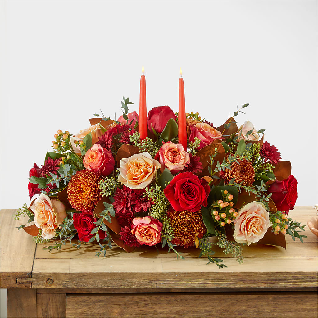 Gather Near Centerpiece –  Buckeye Flowers, Marysville OH
